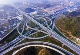 公路飙车中文破解版v3.5下载，公路飙车中文破解版v3.5免收费下载安装